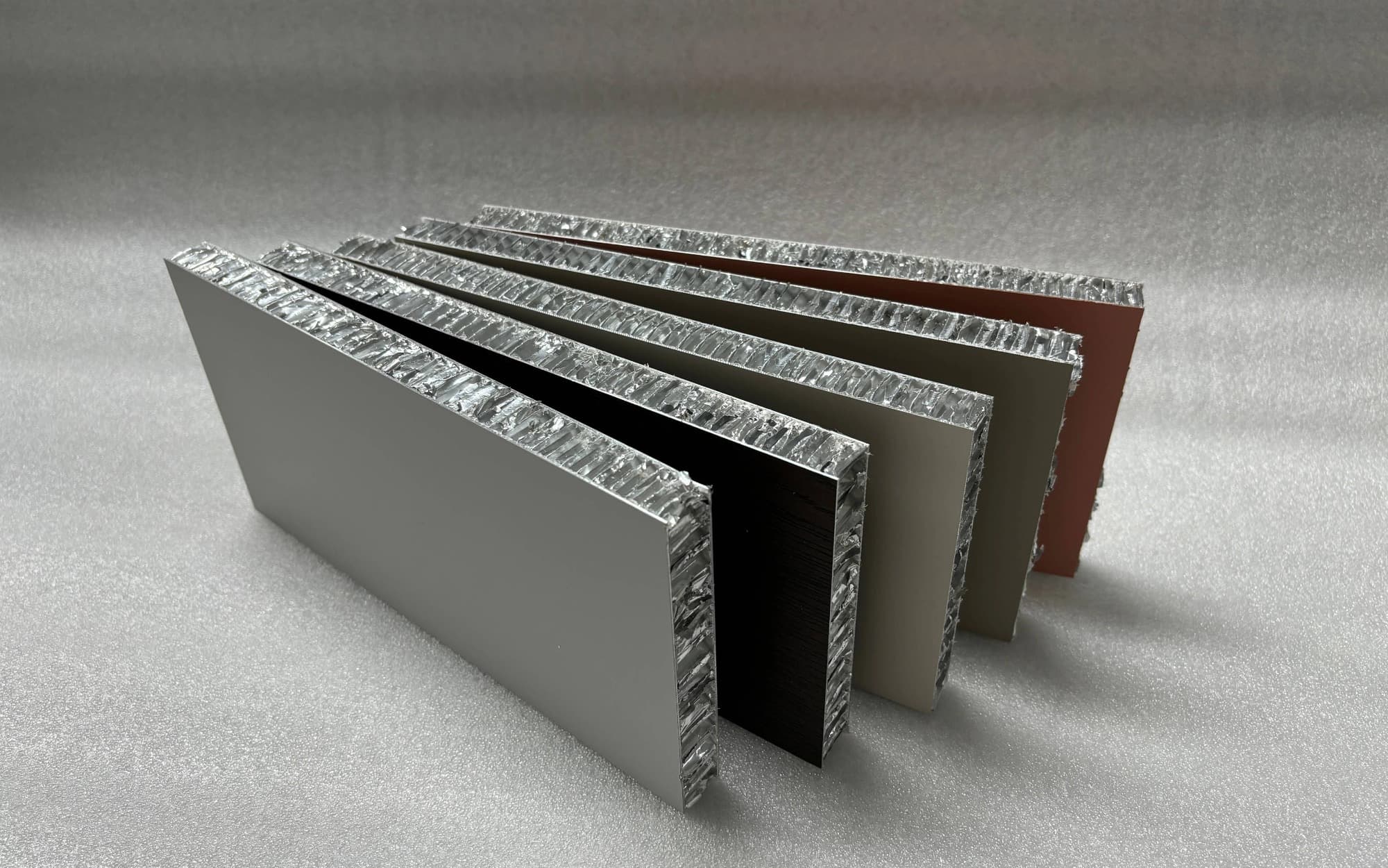 SPC铝蜂窝板案例 02